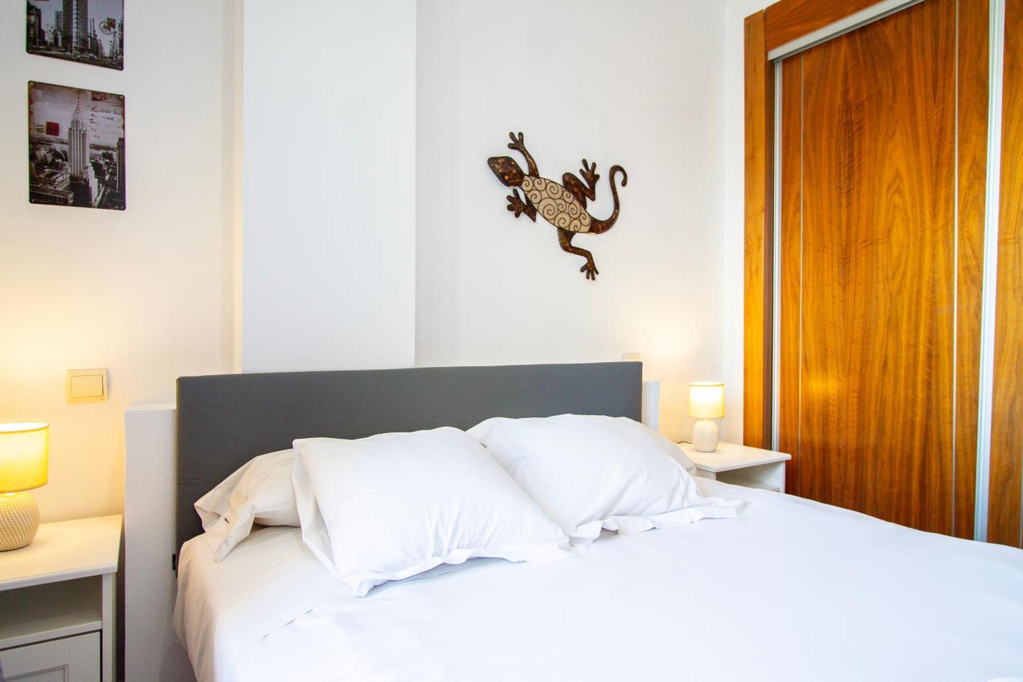 Apartamentos Adelfas Madrid Kültér fotó