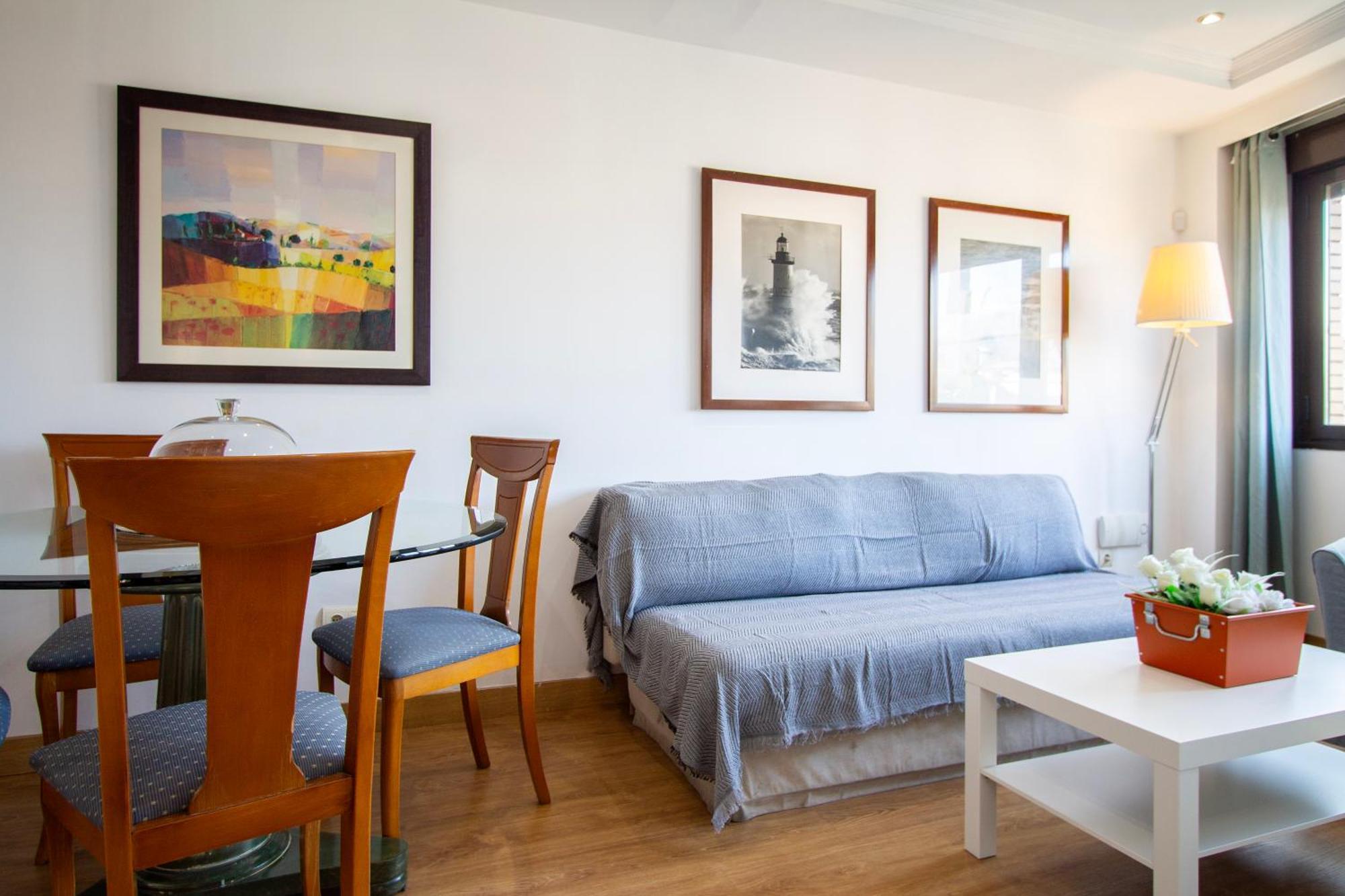 Apartamentos Adelfas Madrid Kültér fotó