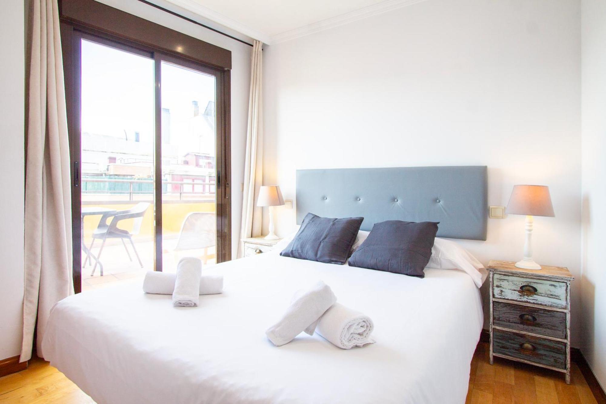 Apartamentos Adelfas Madrid Kültér fotó