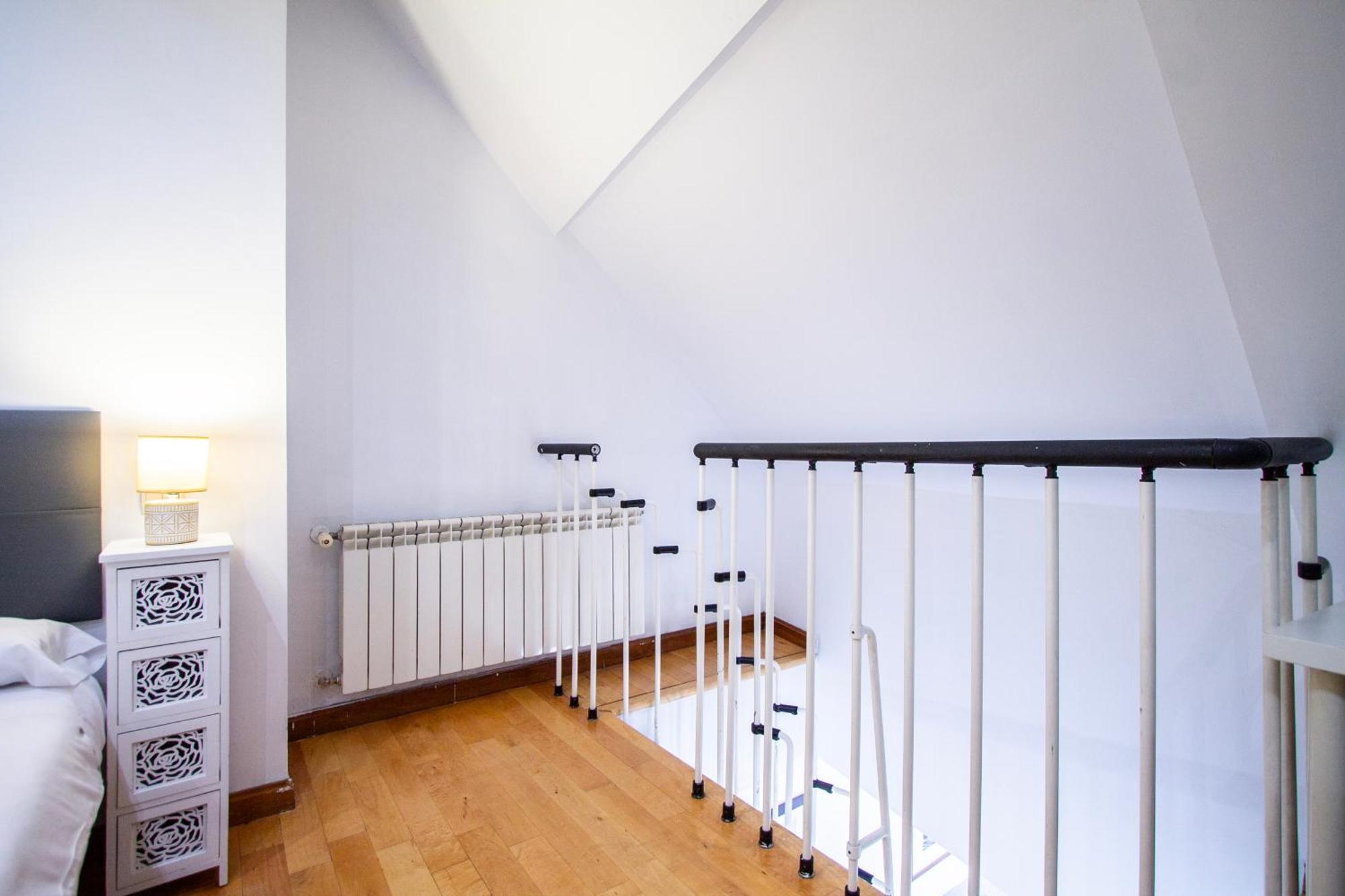 Apartamentos Adelfas Madrid Kültér fotó