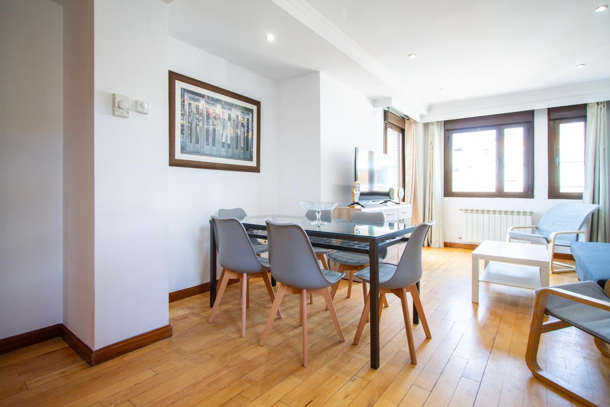 Apartamentos Adelfas Madrid Kültér fotó